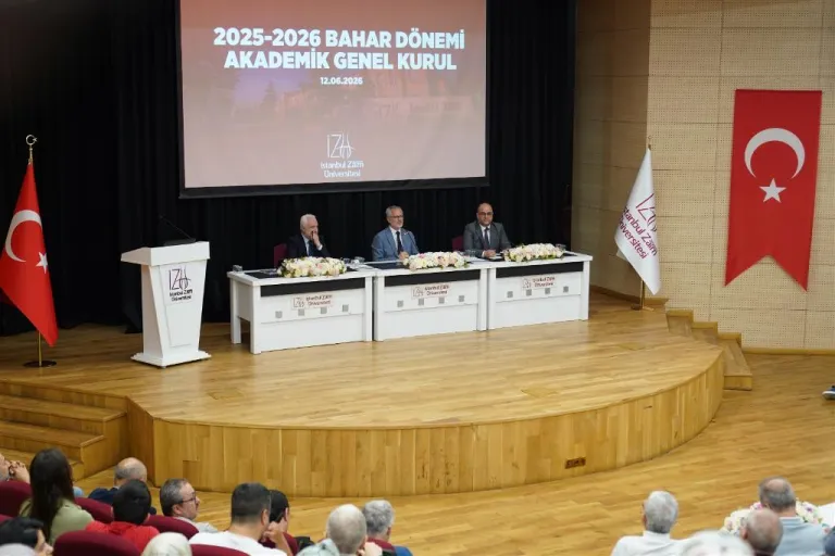 Rektör Küçük İZÜ'nün Yol Haritasını Açıkladı
