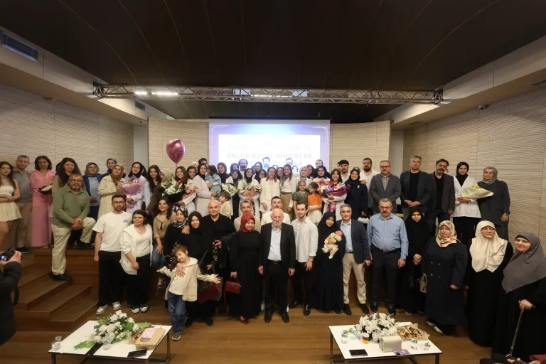 Moleküler Biyoloji ve Genetik Öğrencileri Önlük Giydi