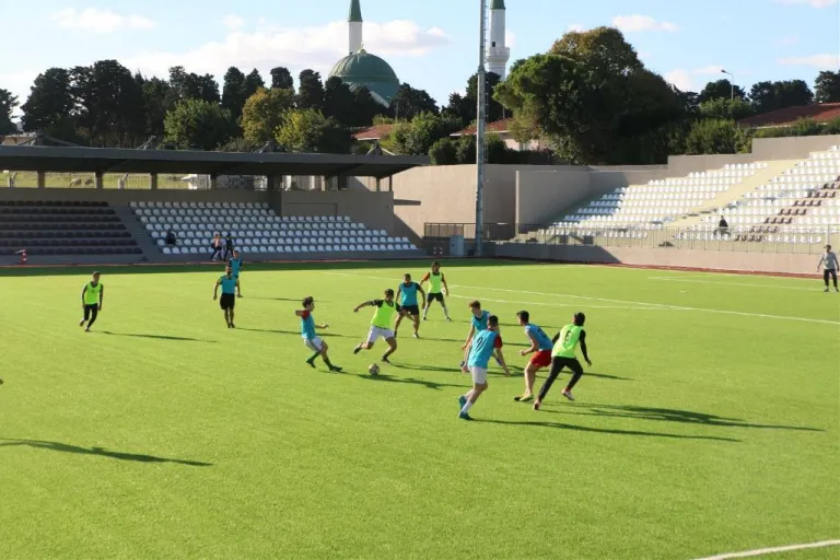 futbol-seçmleri-15e1daff95f354fa38e56e15561aec917.jpg