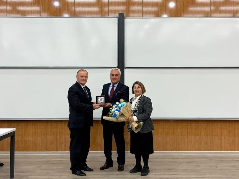 İZÜ Hukuk Atölyesi İlk Oturumu Gerçekleştirildi